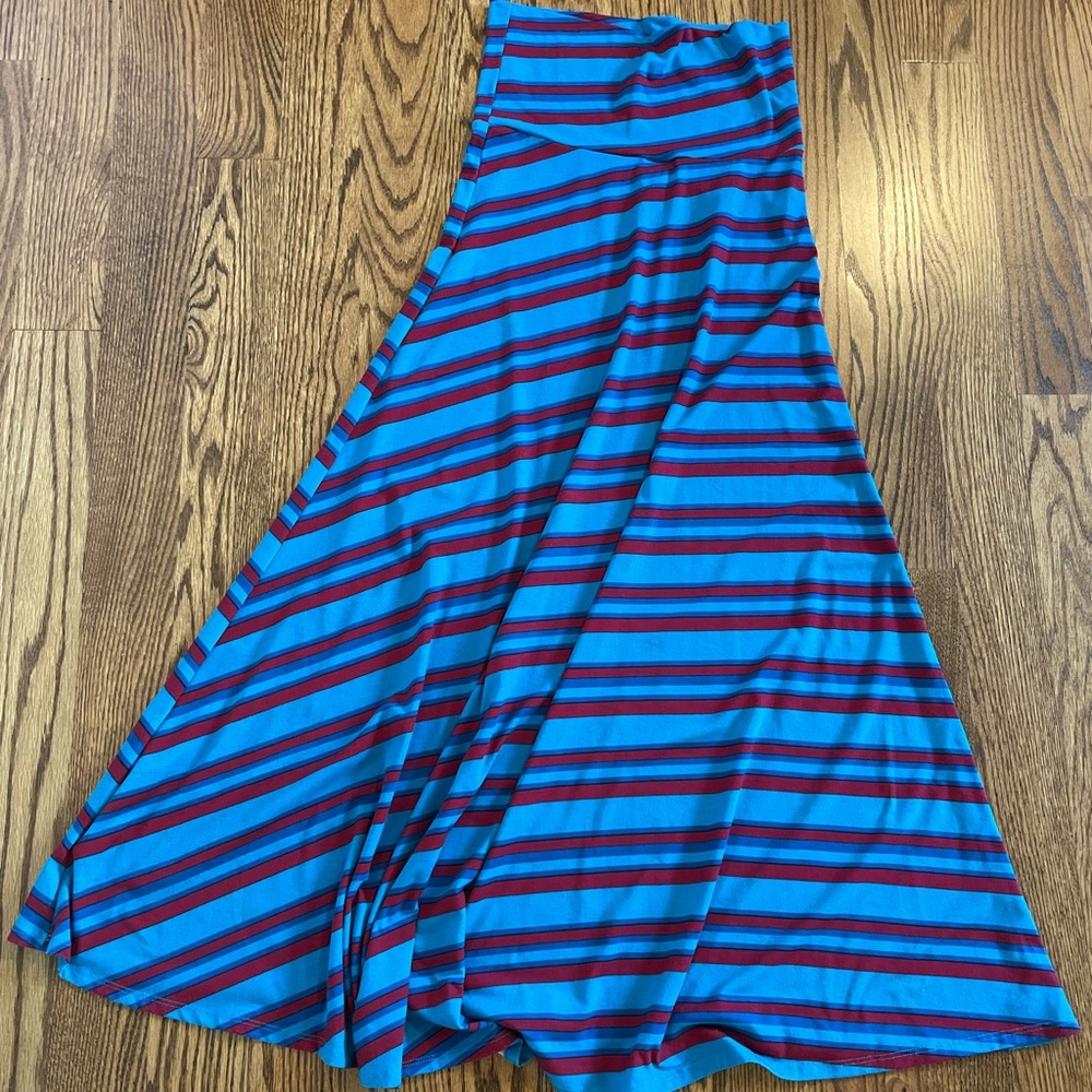 Lularoe skirt in size XS